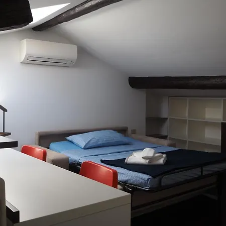 Spacious On Darsena And Naviglio Grande 公寓